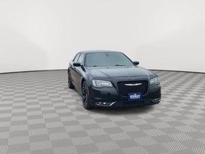 2019 Chrysler 300S, LEATHER, HEATED SEATS, BACK UP CAM
