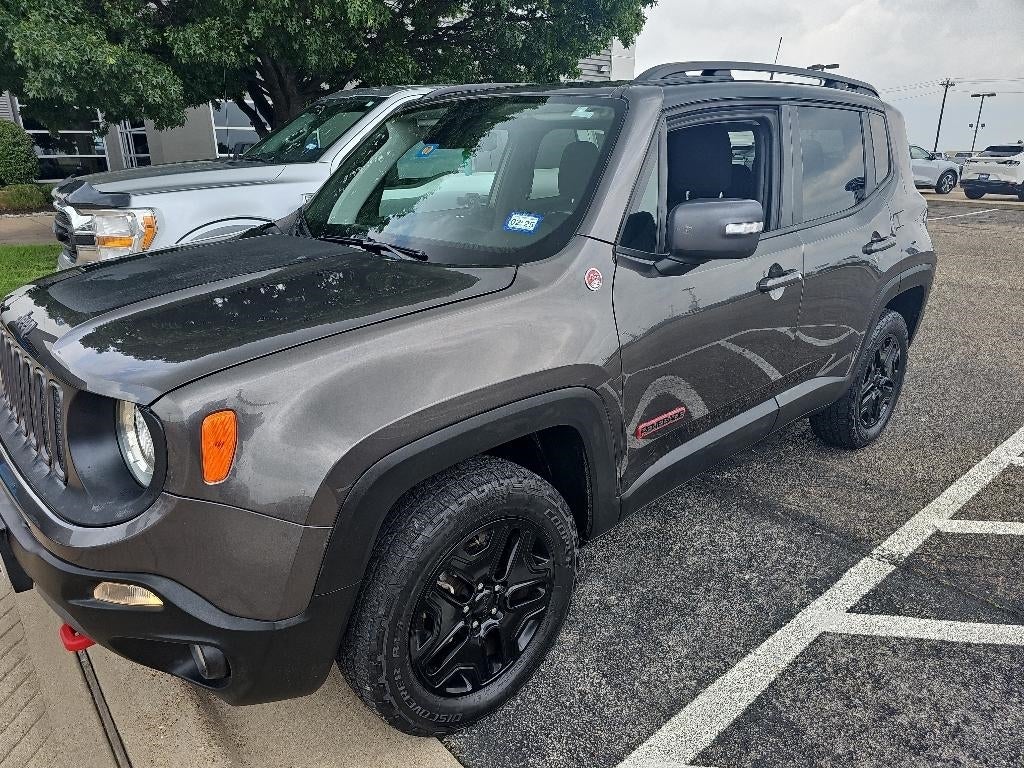 2018 Jeep Renegade Trailhawk, 4WD, PANO ROOF, BEATS AUDIO