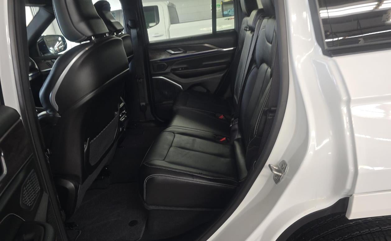 2025 Jeep Grand Cherokee Overland