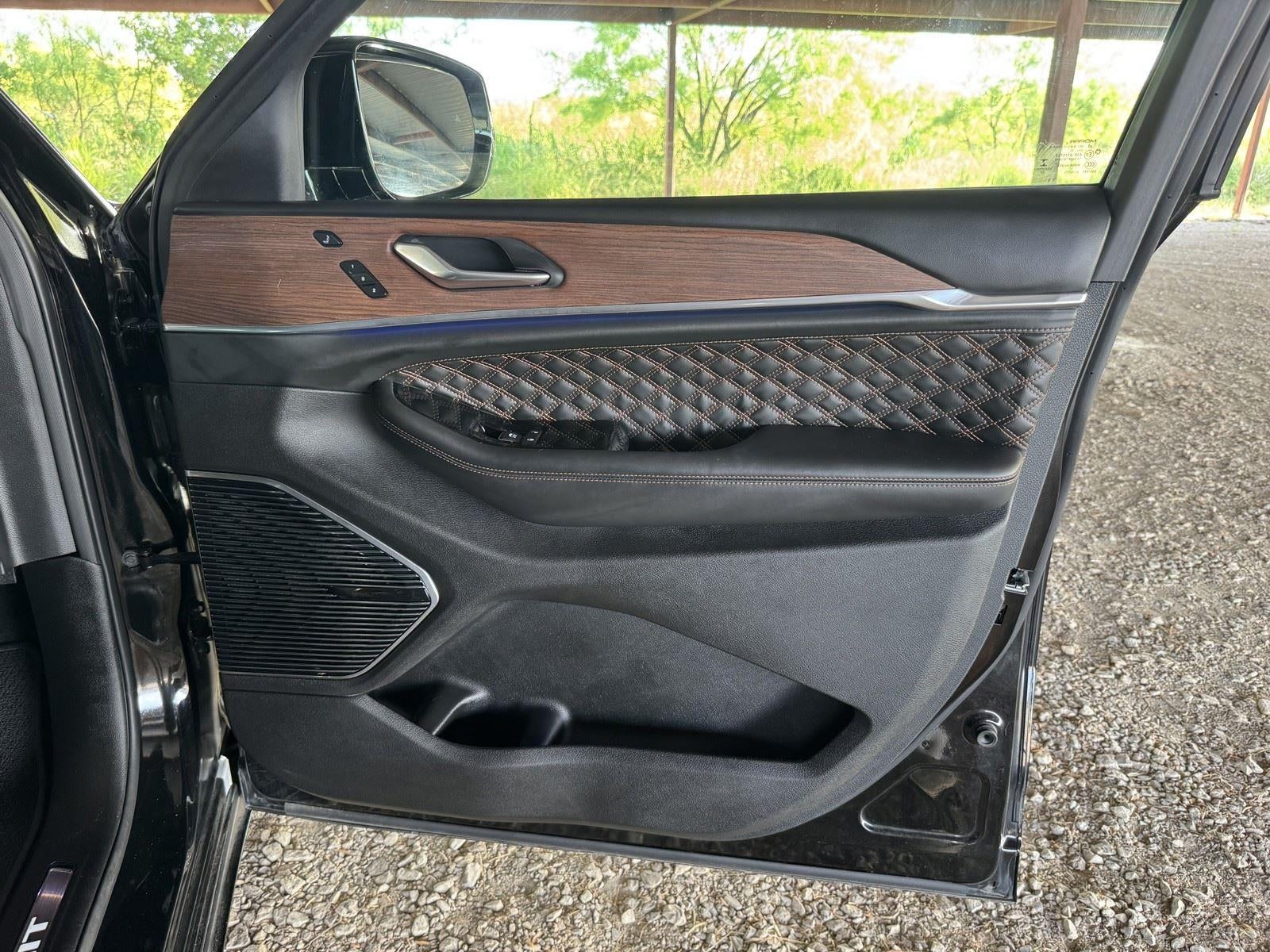 2023 Jeep Grand Cherokee L Summit
