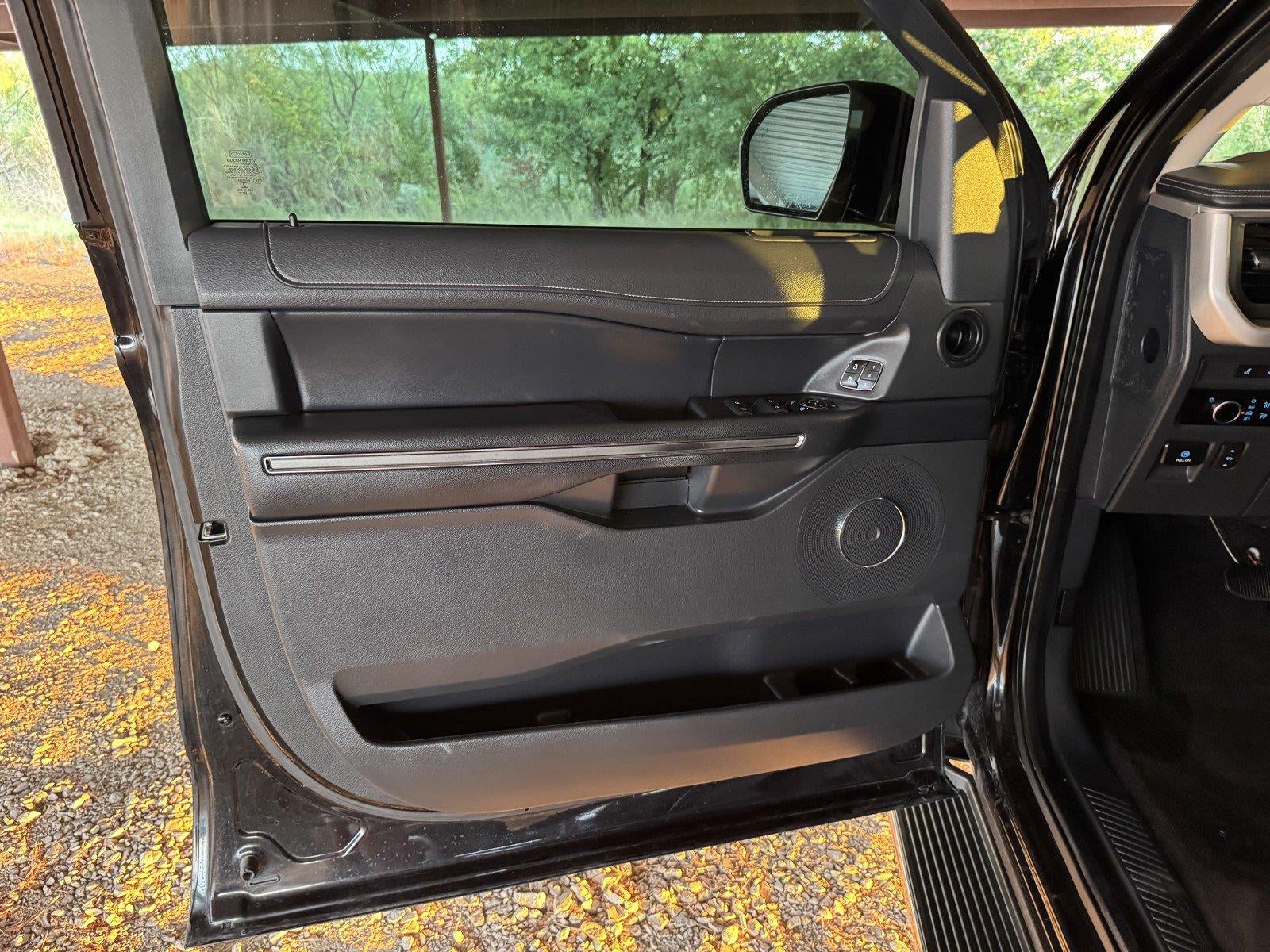 2023 Ford Expedition XLT