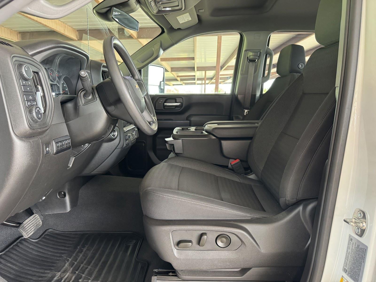 2025 Chevrolet Silverado 2500HD Custom