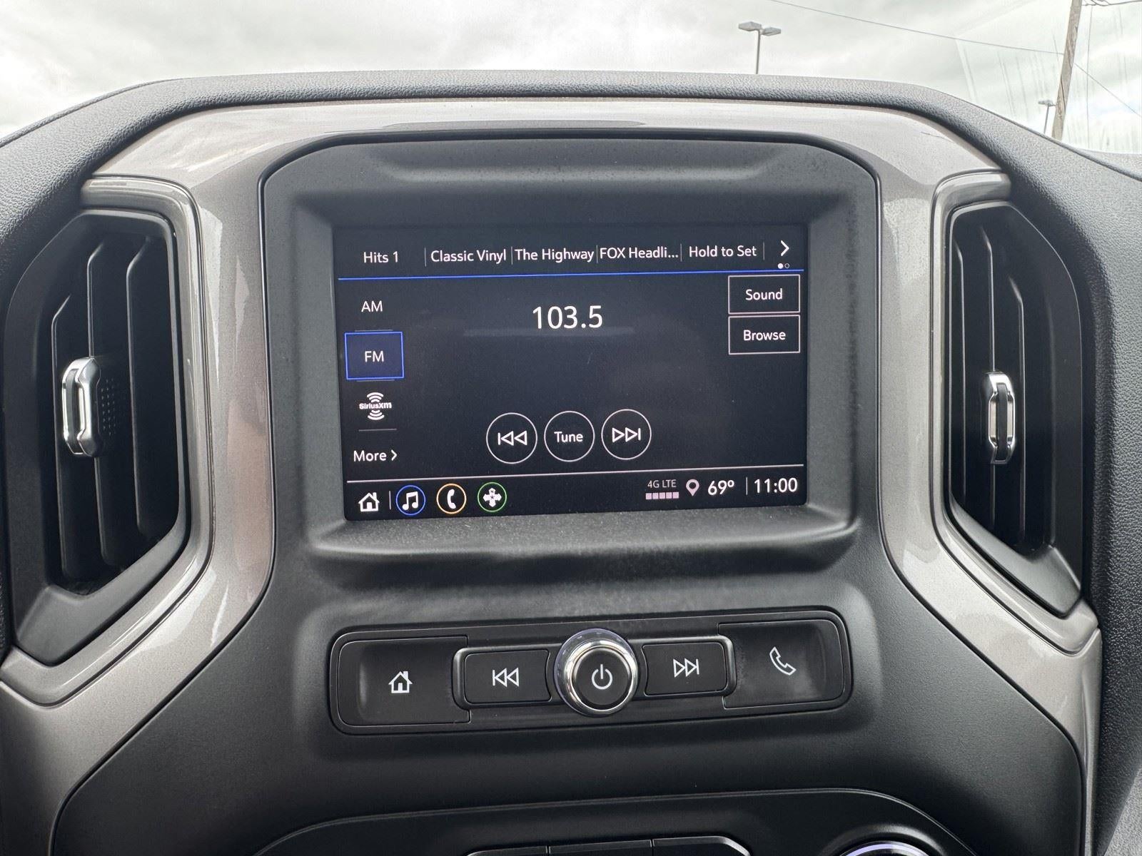 2025 Chevrolet Silverado 2500HD Custom