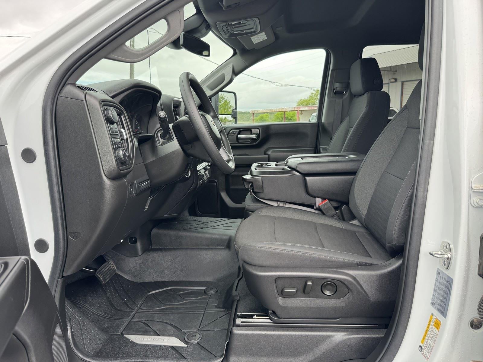 2025 Chevrolet Silverado 2500HD Custom