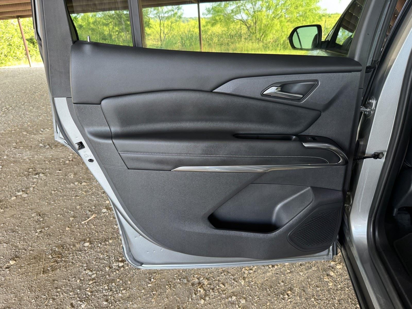 2024 Chevrolet Traverse FWD LT