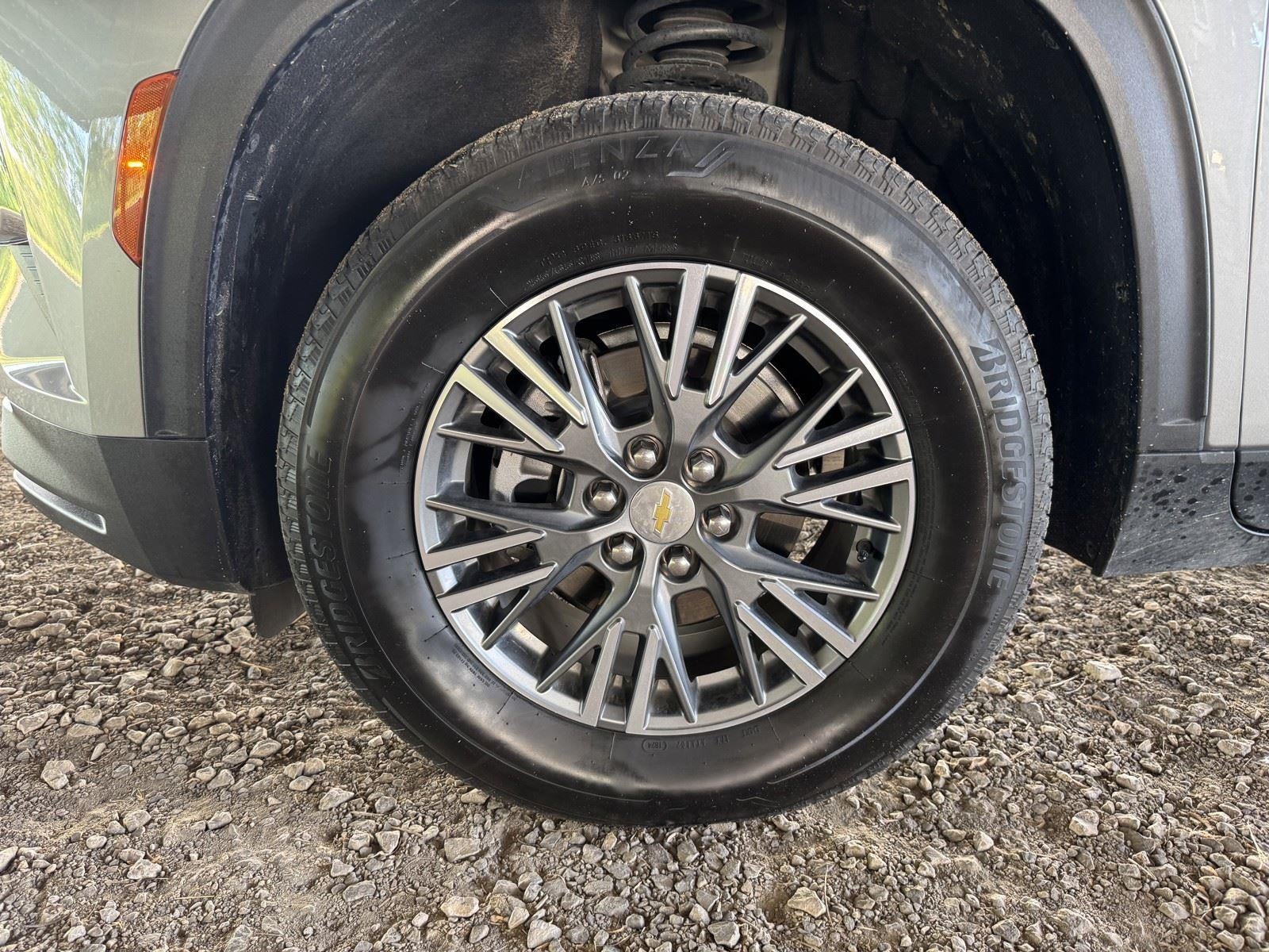 2024 Chevrolet Traverse FWD LT