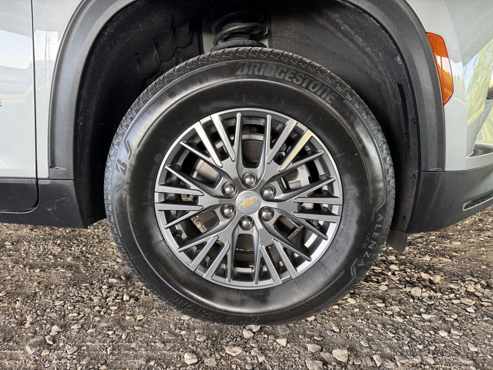 2024 Chevrolet Traverse FWD LT