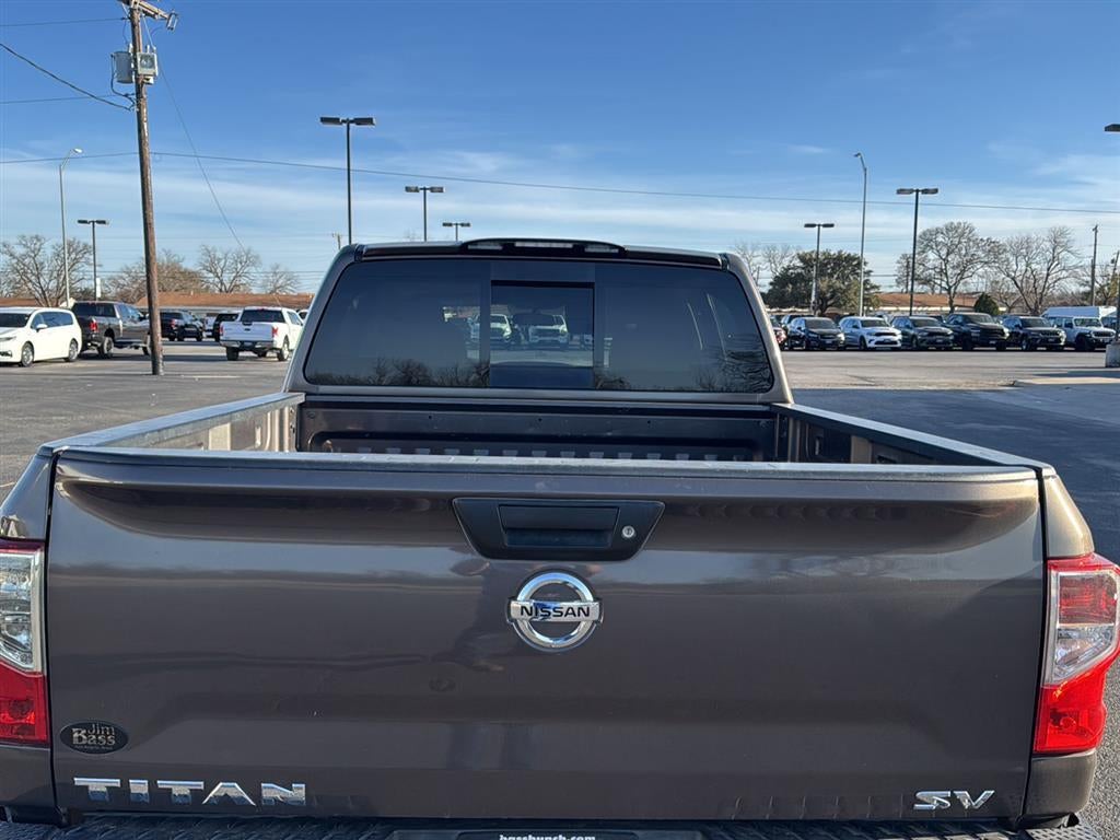 2017 Nissan Titan SV