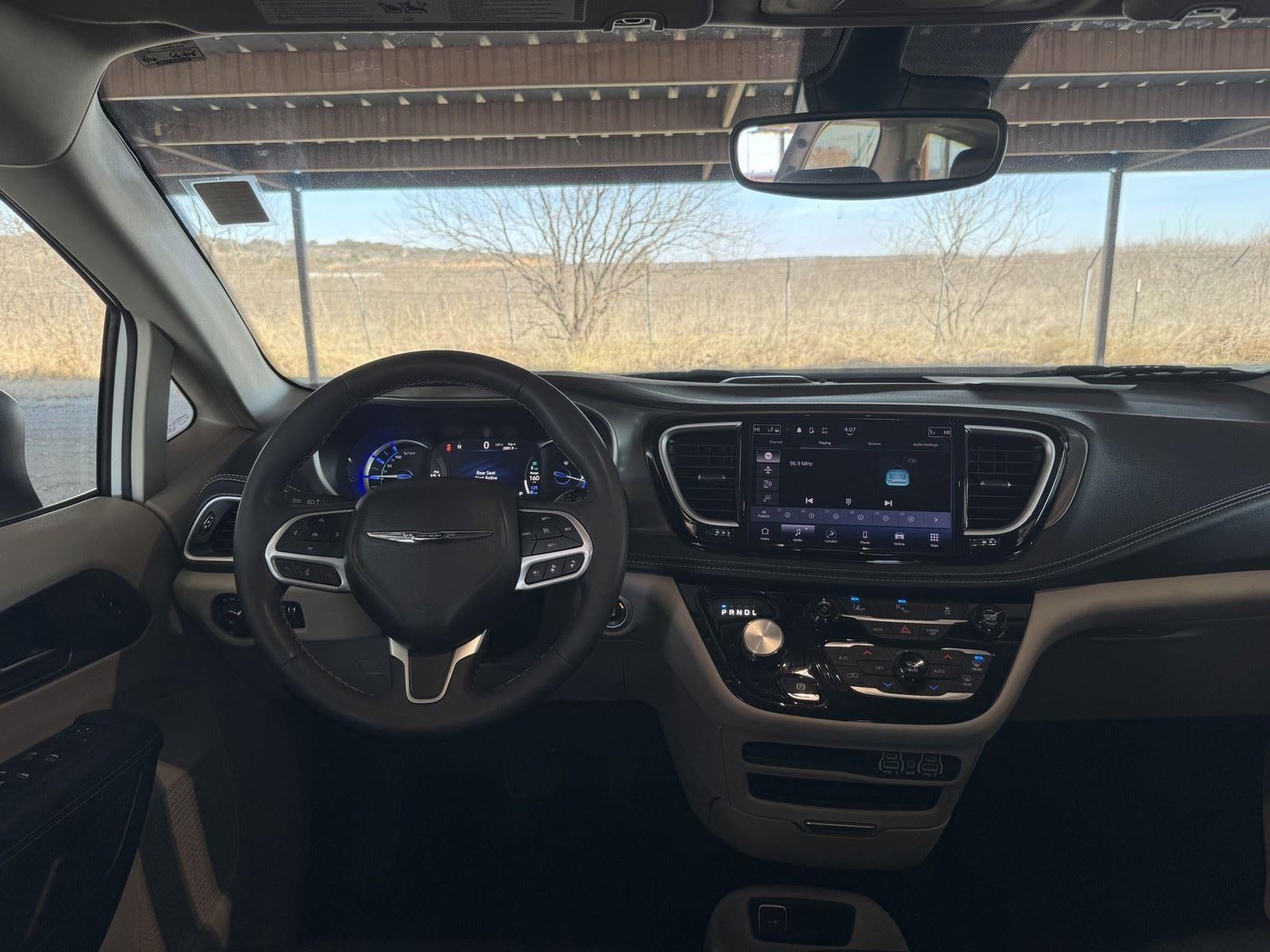 2023 Chrysler Pacifica Hybrid Touring L