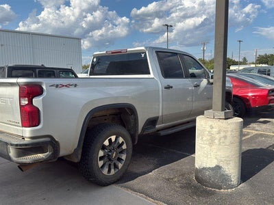 2022 Chevrolet Silverado 2500Hd Custom