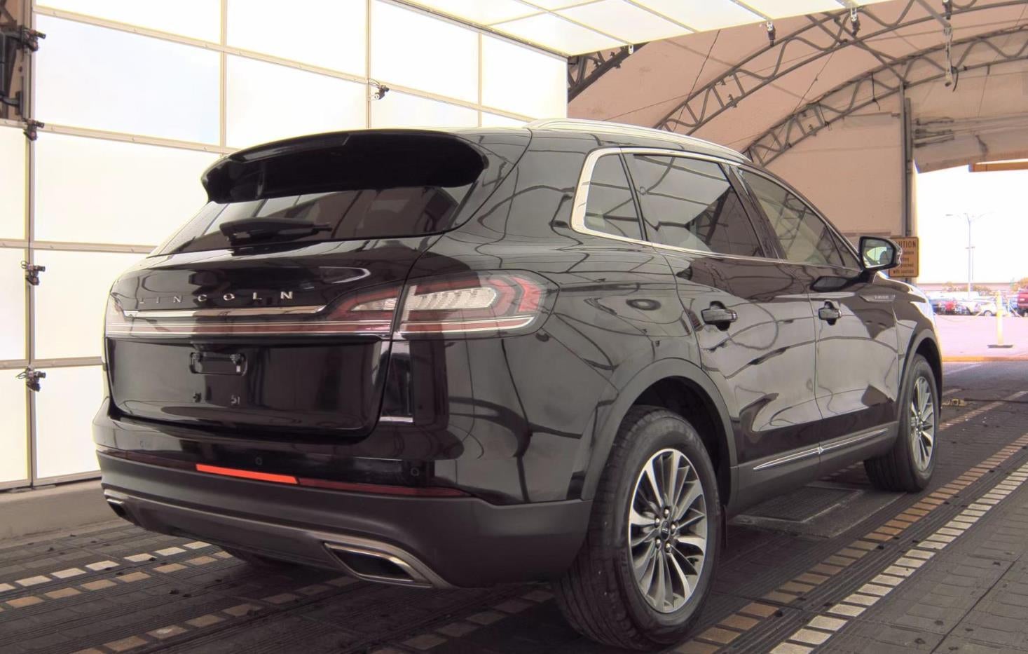 2023 Lincoln Nautilus Standard