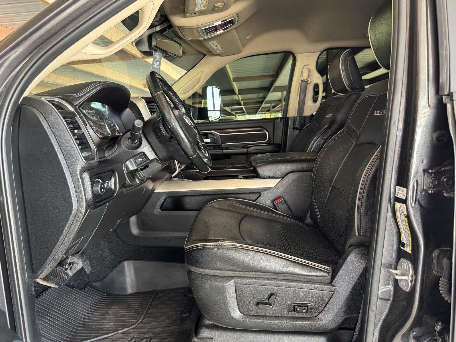 2022 RAM 3500 Chassis Cab Laramie