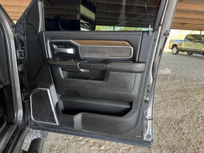 2022 RAM 3500 Chassis Cab Laramie