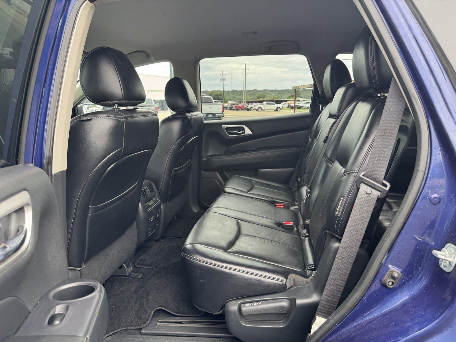 2020 Nissan Pathfinder SL