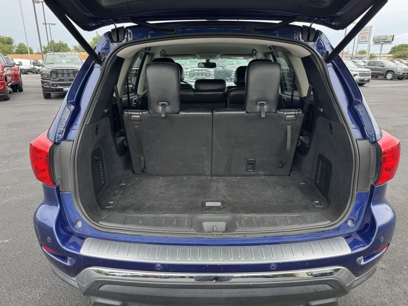 2020 Nissan Pathfinder SL