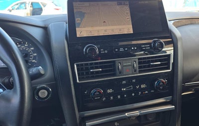 2024 INFINITI QX80 LUXE