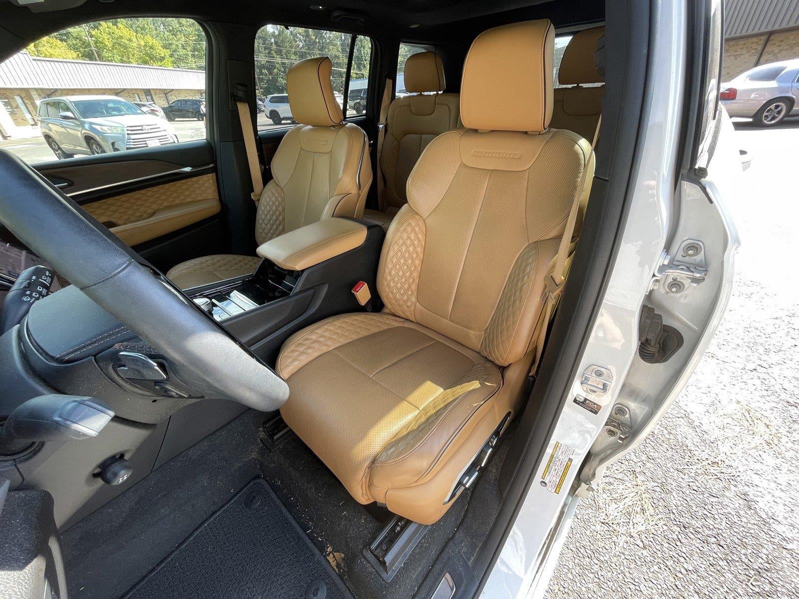 2023 Jeep Grand Cherokee Summit