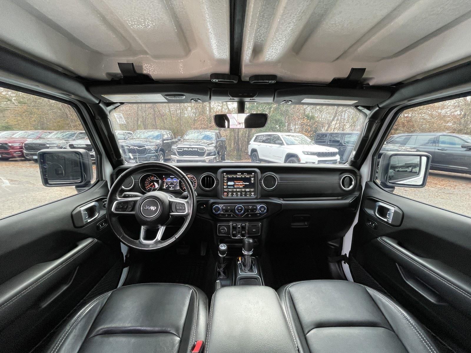 2022 Jeep Gladiator Overland