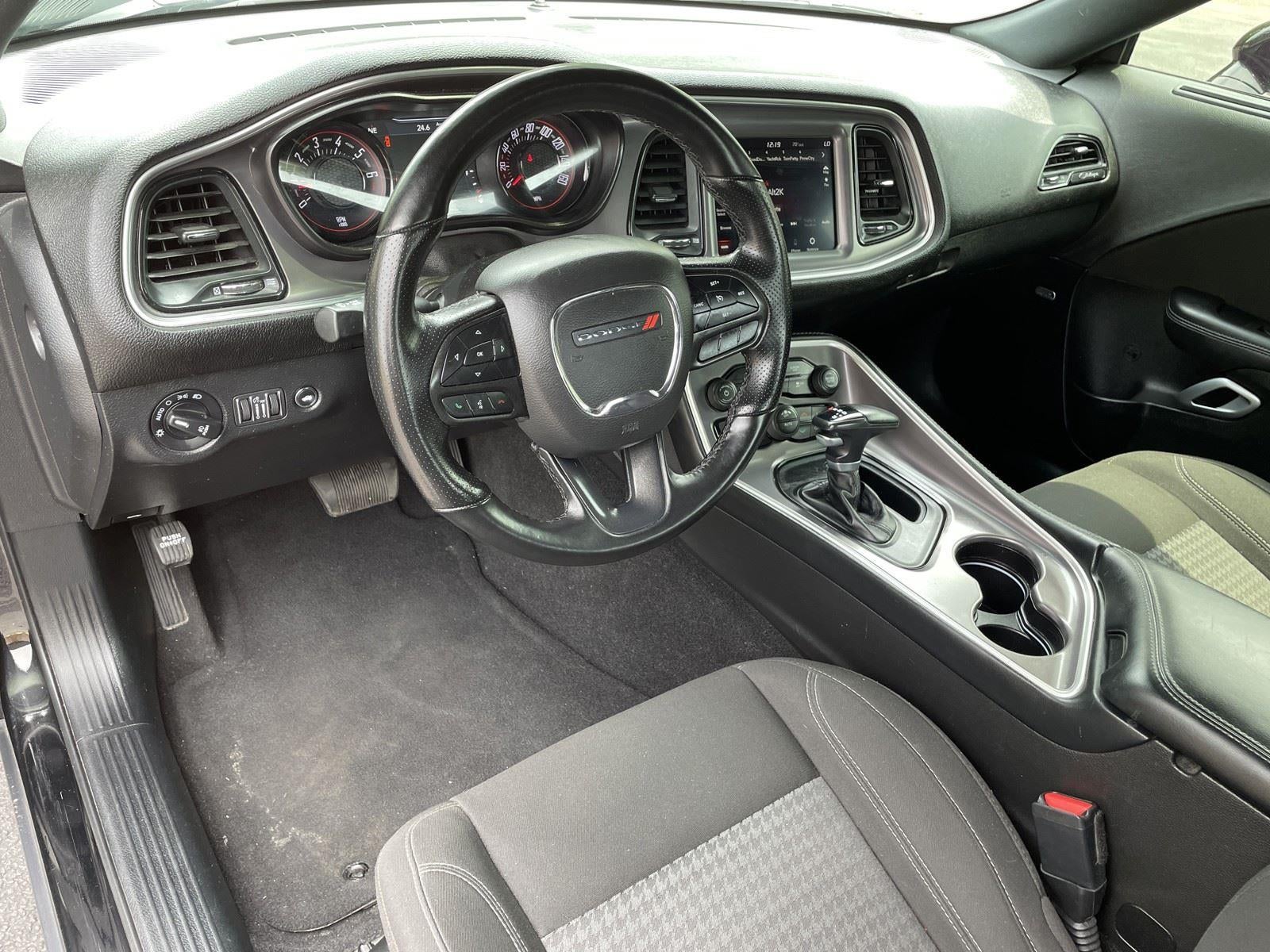 2022 Dodge Challenger SXT