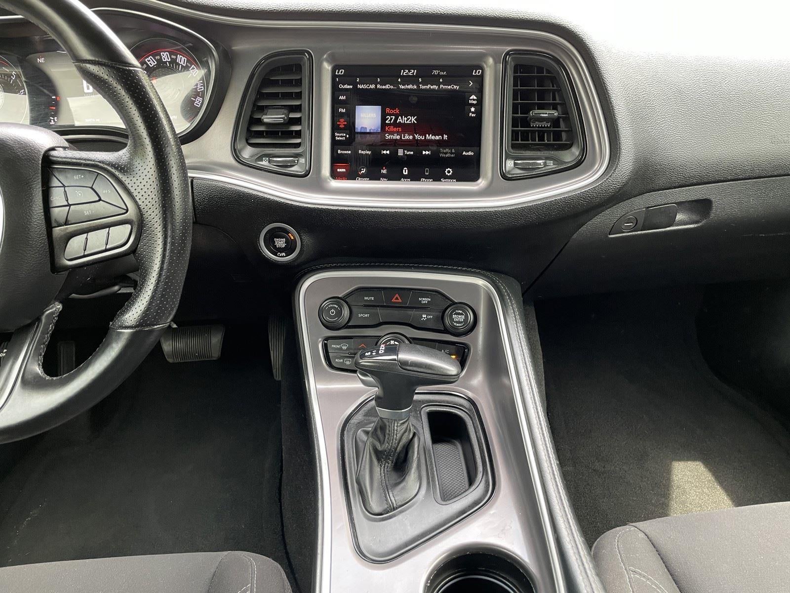 2022 Dodge Challenger SXT