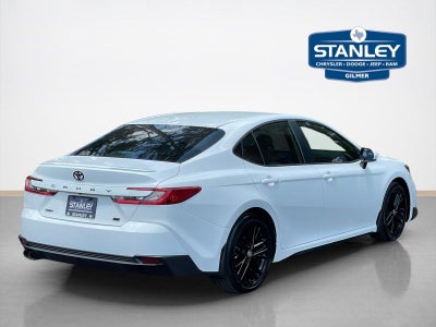 2025 Toyota Camry SE