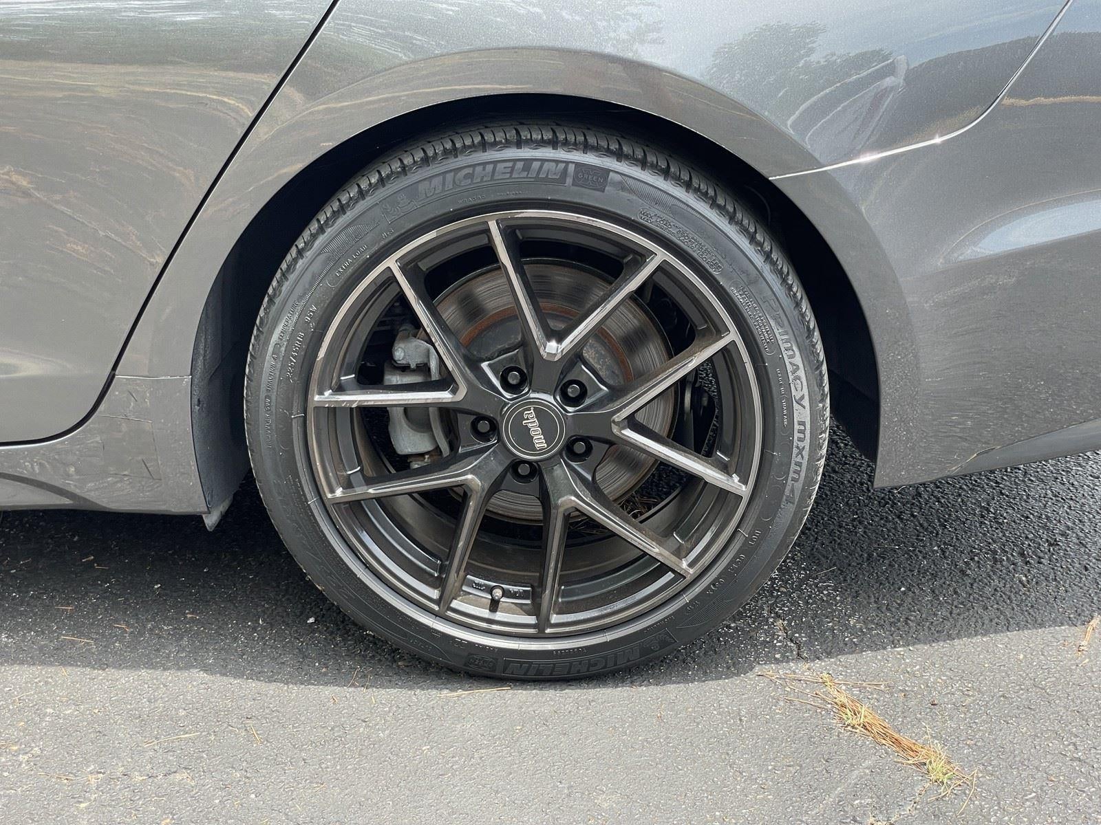 2020 Genesis G70 2.0T