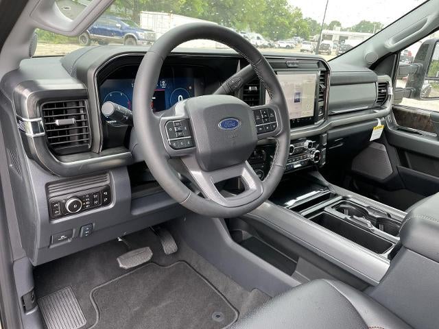 2026 Ford Super Duty F-350® Lariat®