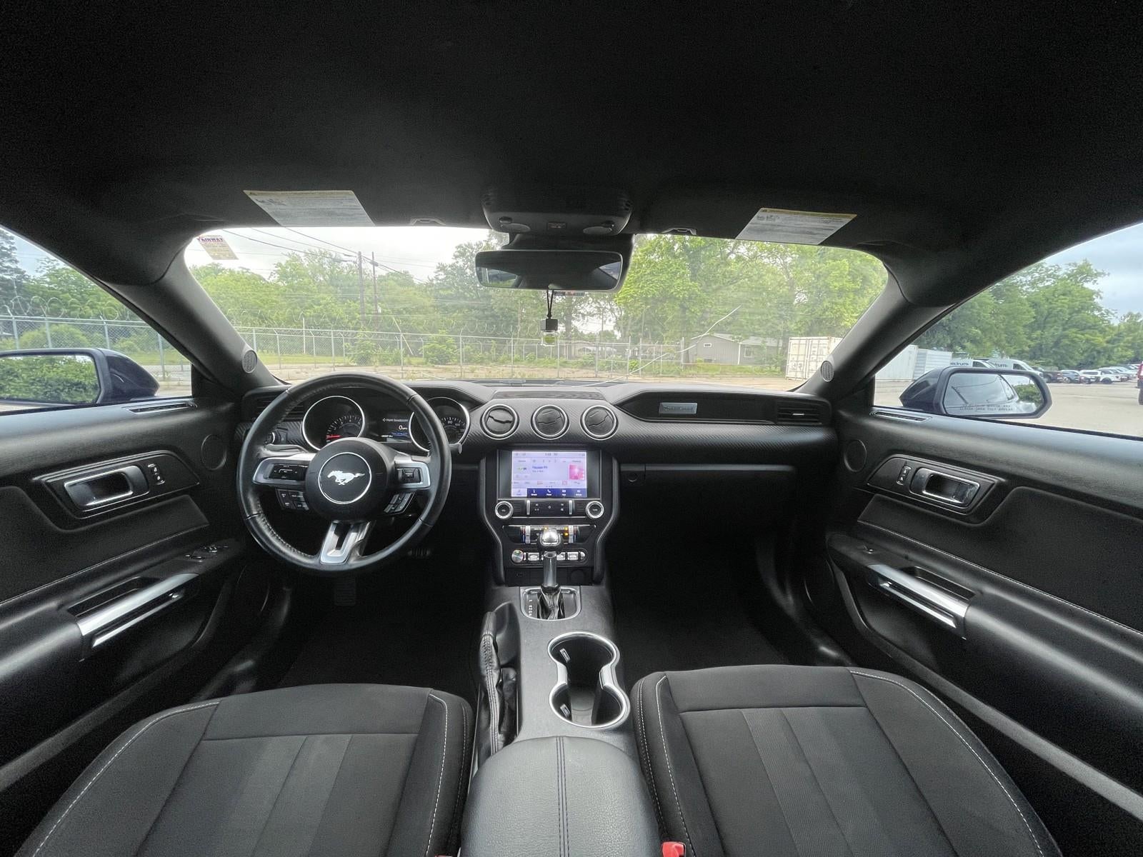2022 Ford Mustang EcoBoost