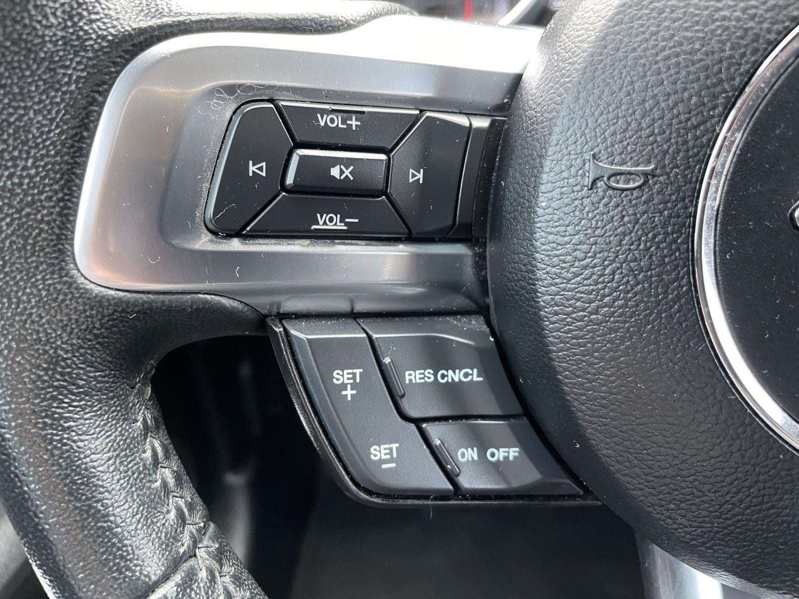 2022 Ford Mustang EcoBoost