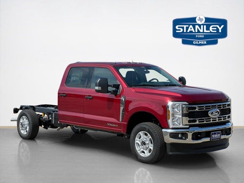 2027 Ford Super Duty F-350 SRW XLT