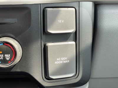 2027 Ford Super Duty F-350 SRW XLT