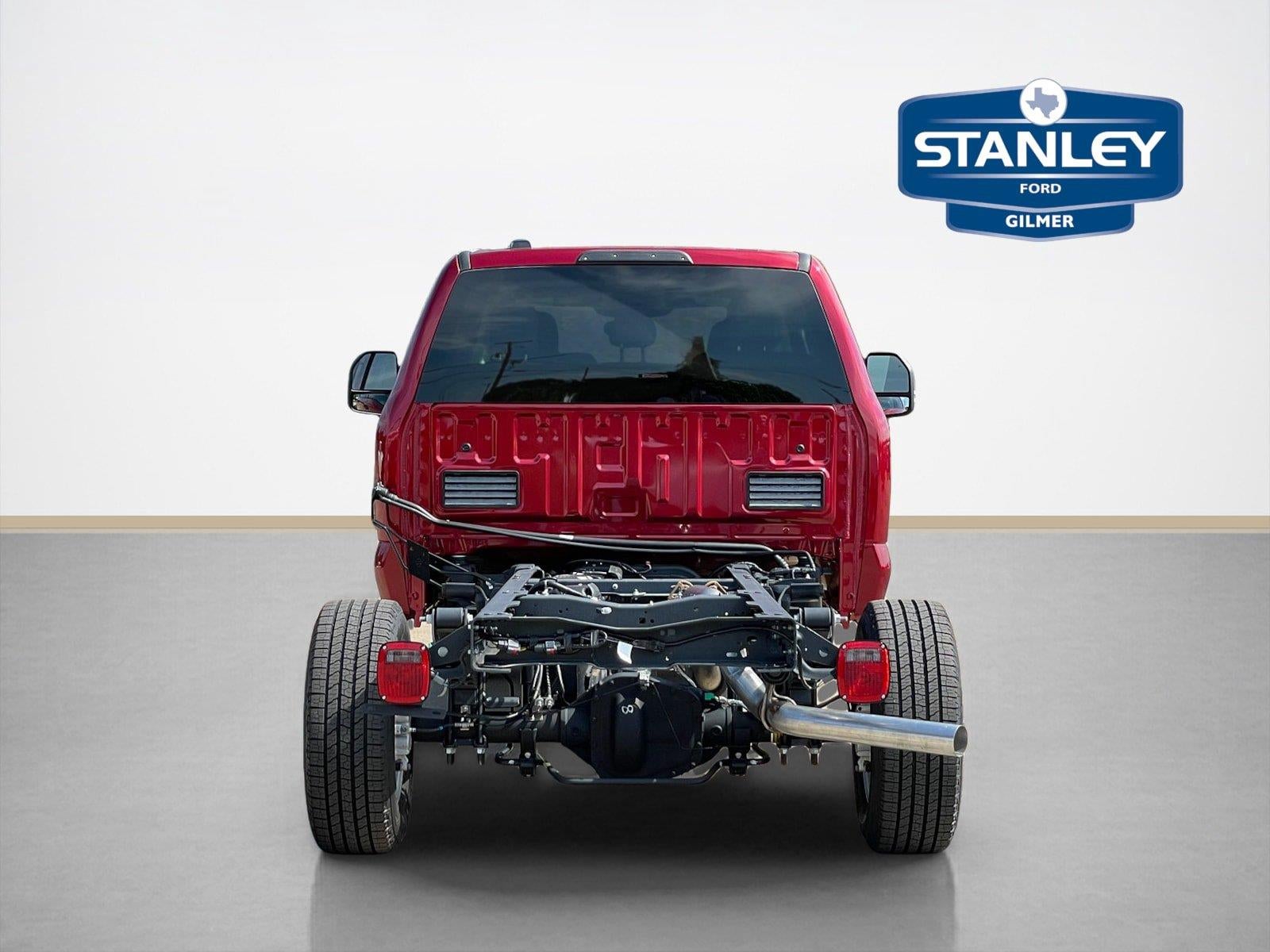 2027 Ford Super Duty F-350 SRW XLT