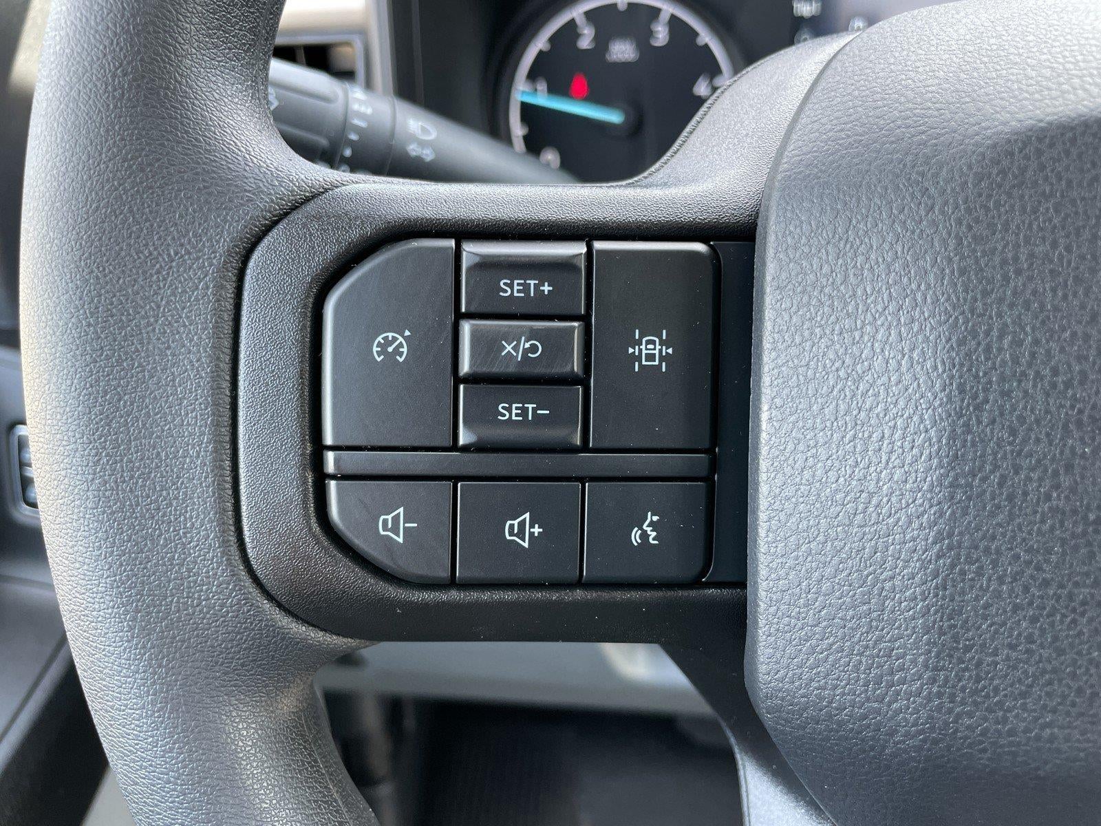 2027 Ford Super Duty F-450 DRW XL