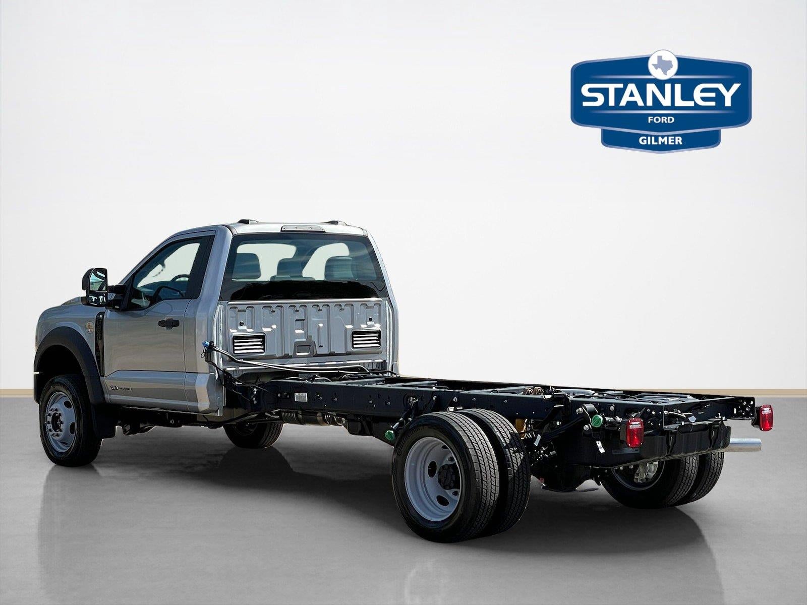 2027 Ford Super Duty F-450 DRW XL