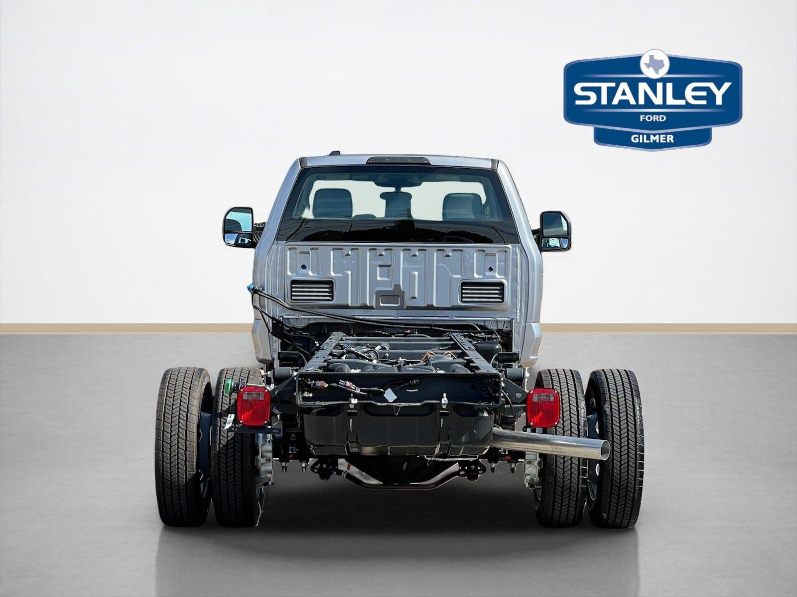 2027 Ford Super Duty F-450 DRW XL