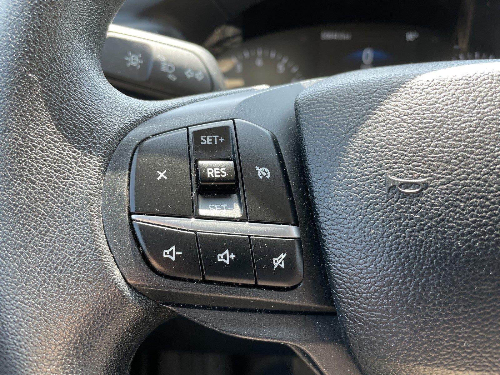 2022 Ford Explorer Base