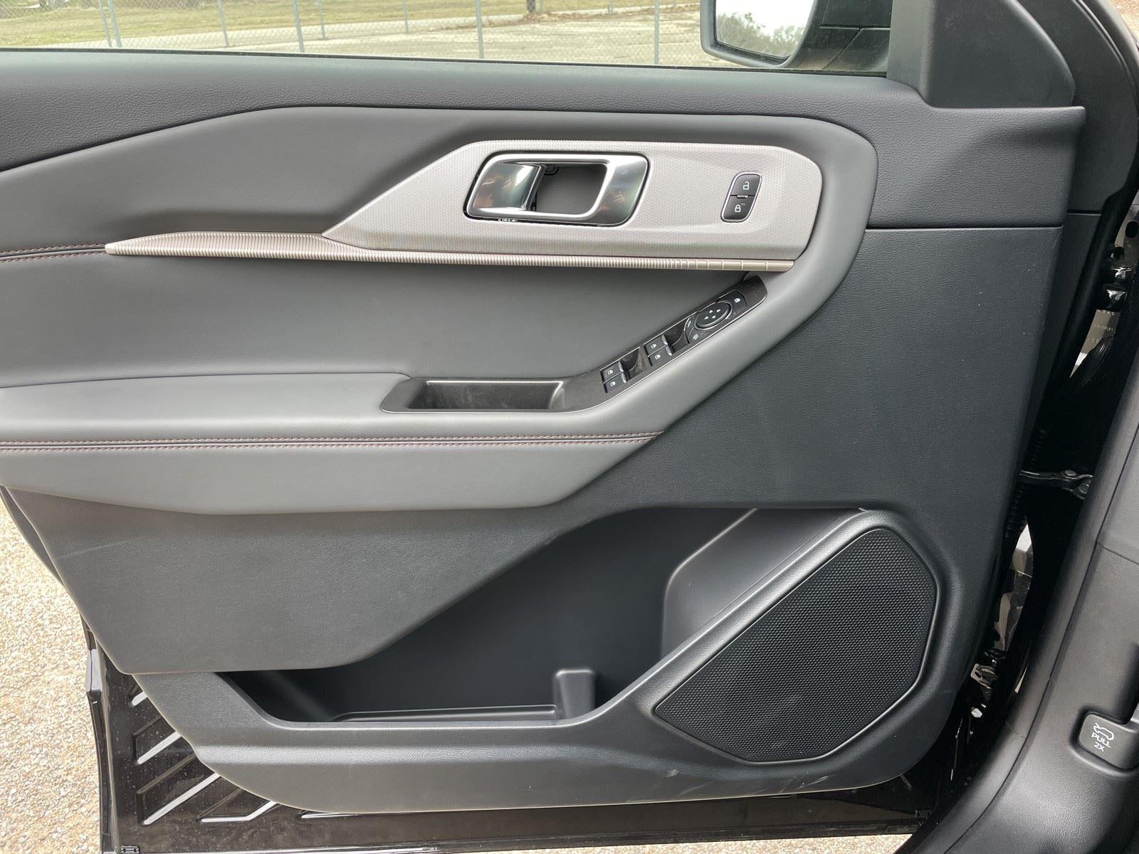 2026 Ford Explorer Active (100A)