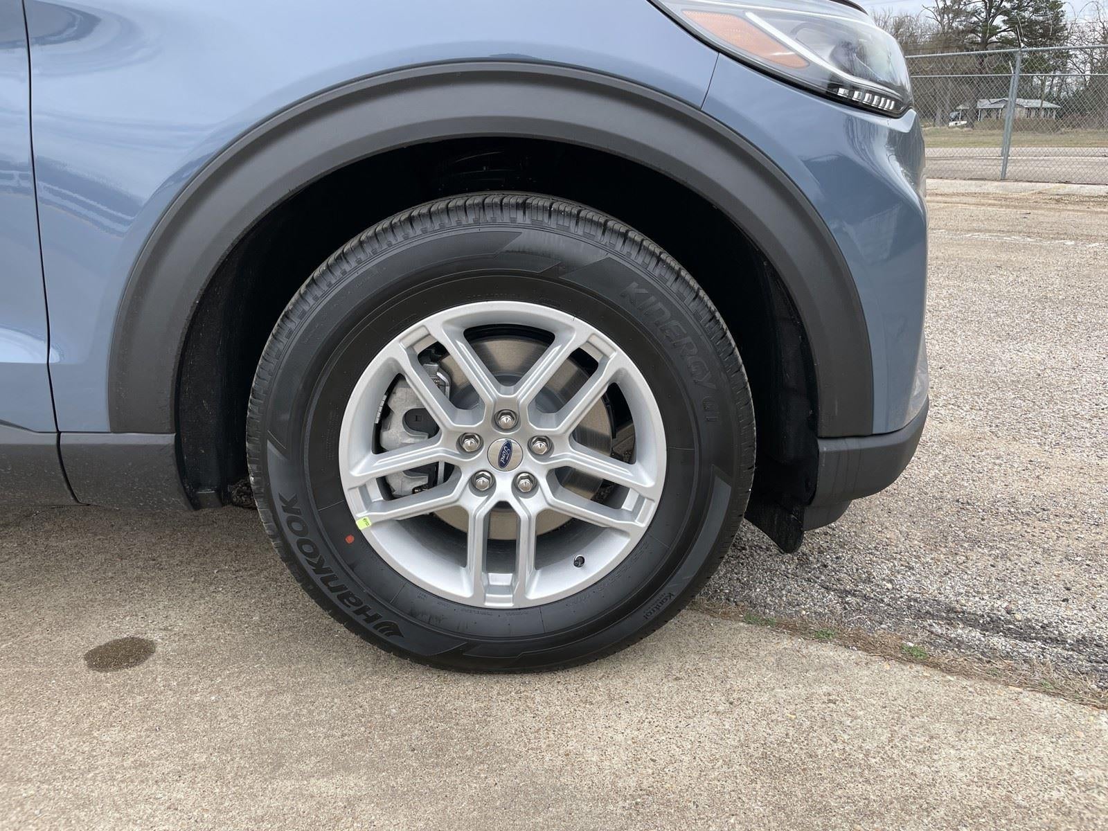 2026 Ford Explorer Active (100A)