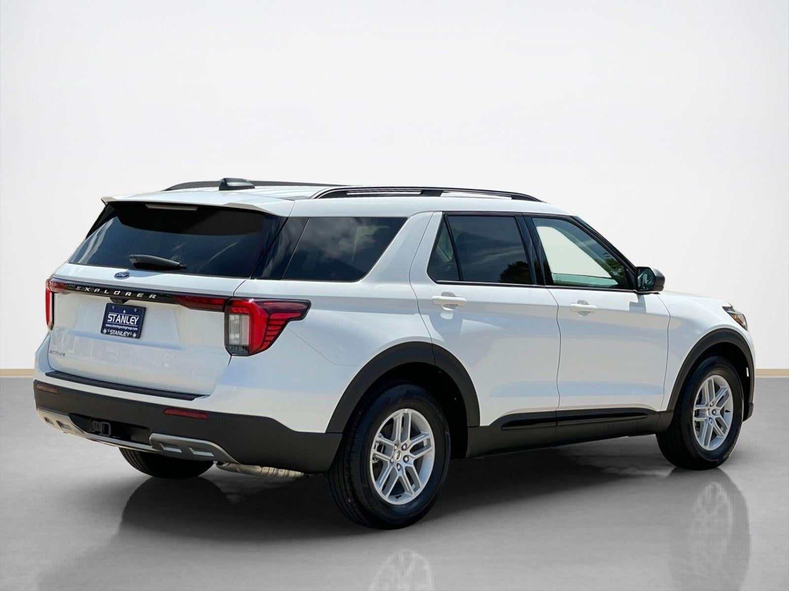 2026 Ford Explorer Active w/200A Pkg