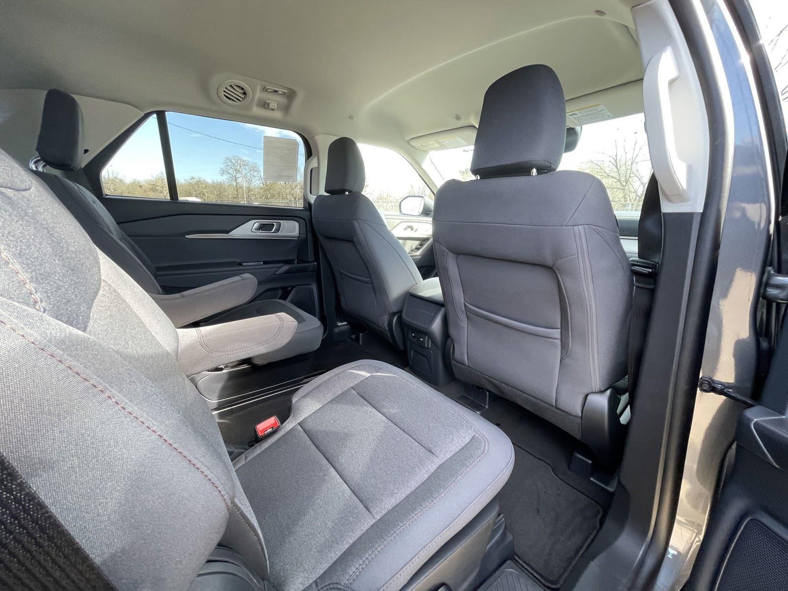 2026 Ford Explorer Active w/100A Pkg