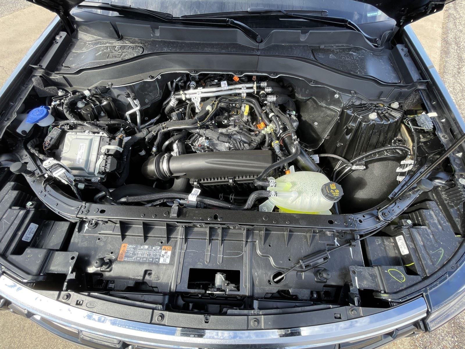 2026 Ford Explorer Active w/100A Pkg