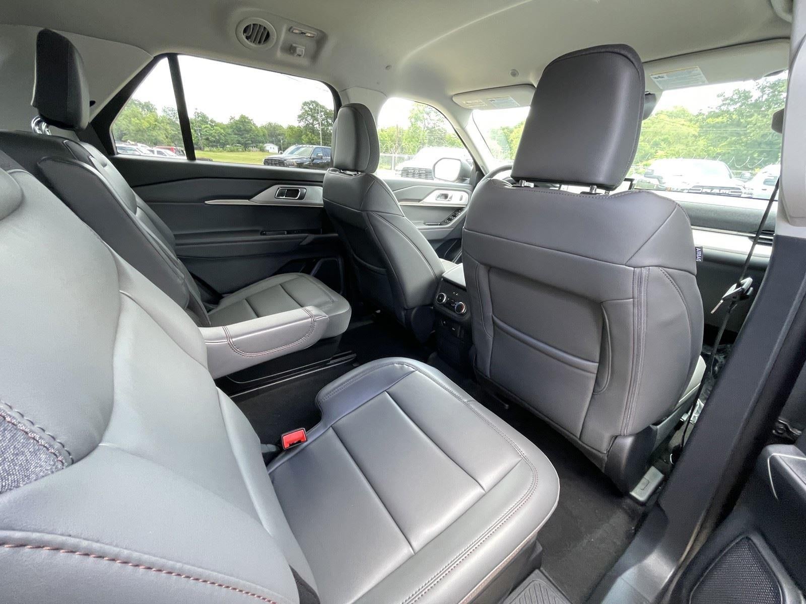 2026 Ford Explorer Active w/200A Pkg