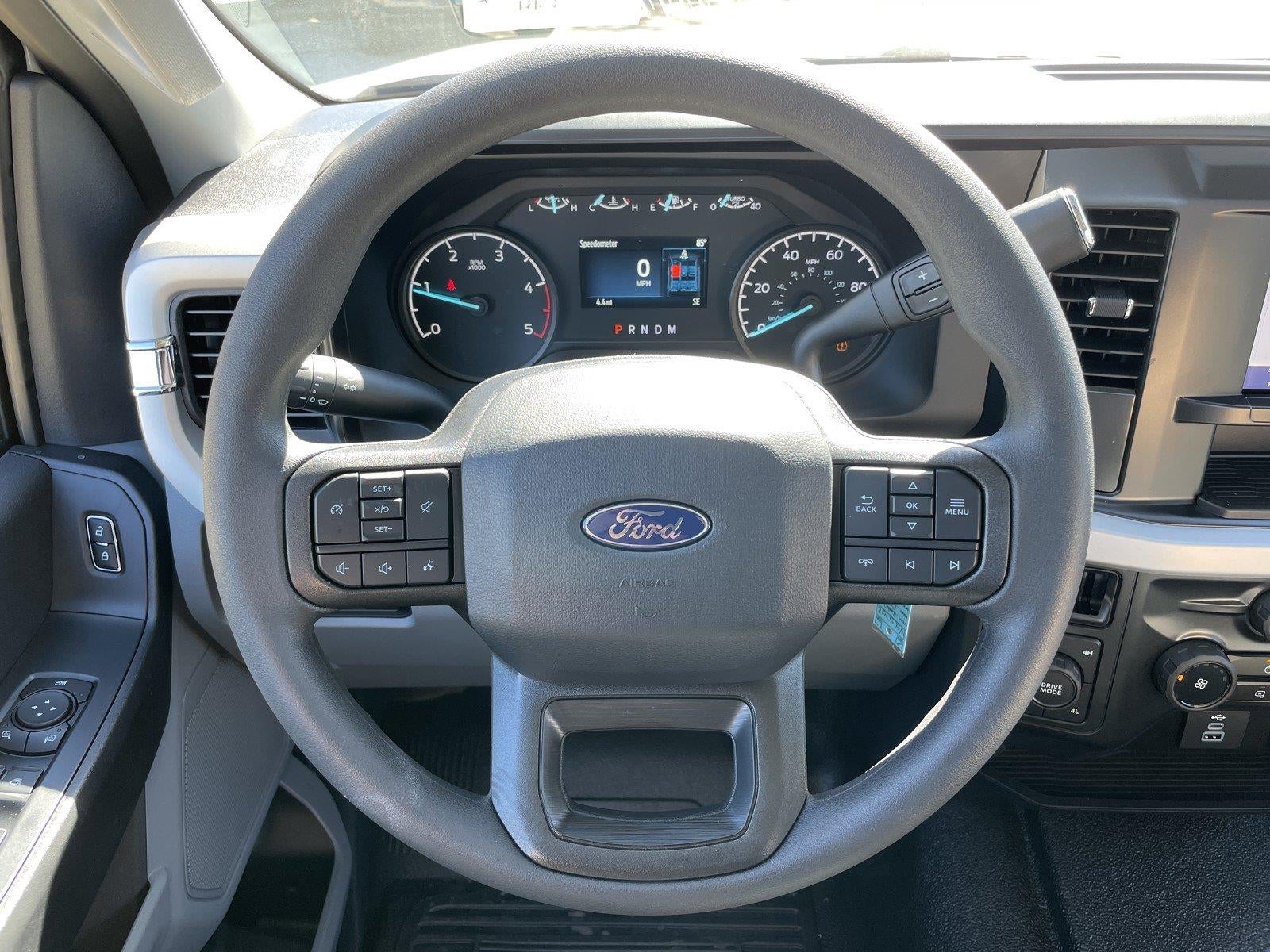 2027 Ford Super Duty F-250 SRW XL
