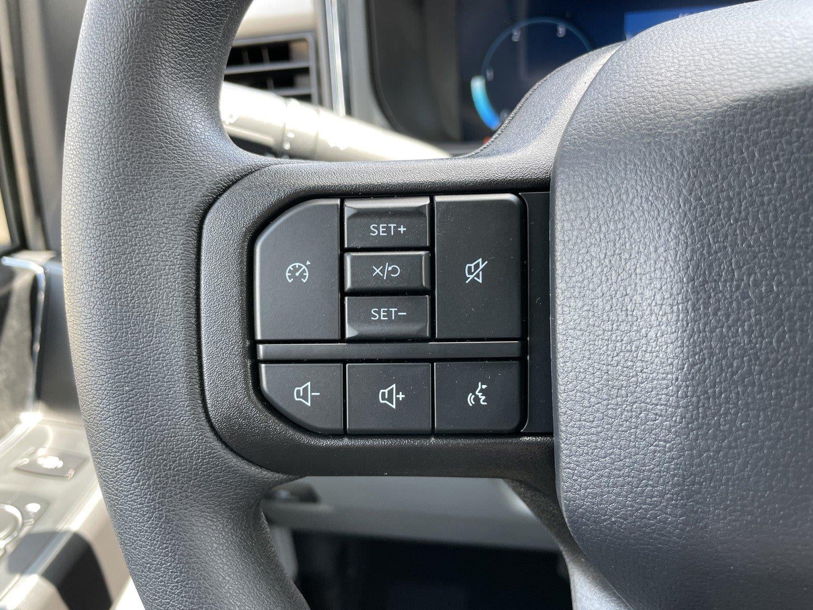 2027 Ford Super Duty F-250 SRW XLT