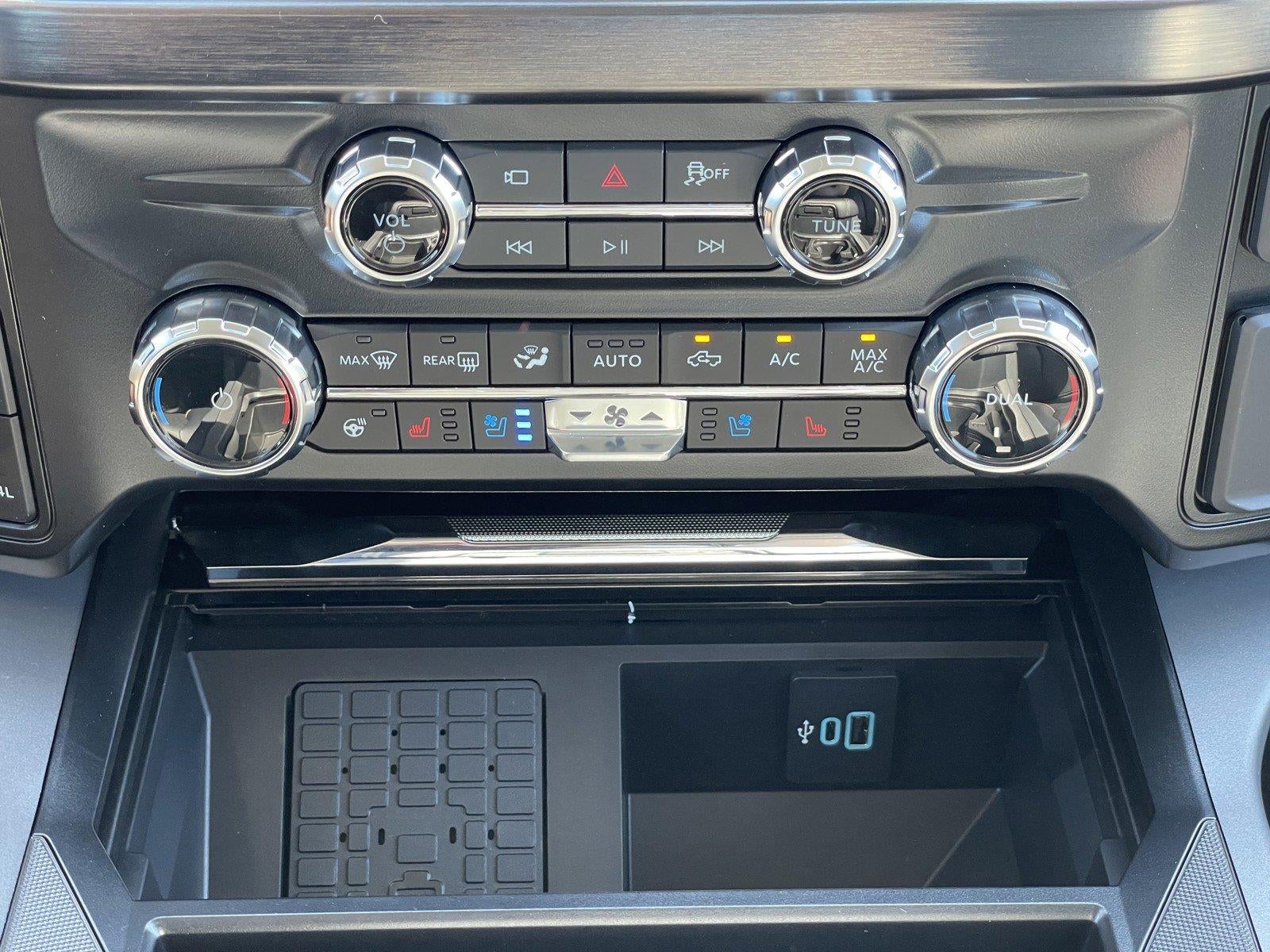 2027 Ford Super Duty F-250 SRW LARIAT