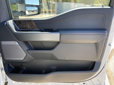 2027 Ford Super Duty F-250 SRW LARIAT