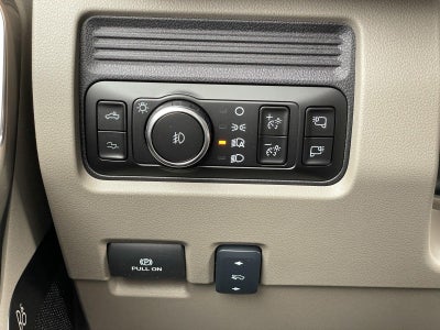2027 Ford Super Duty F-250 SRW Platinum