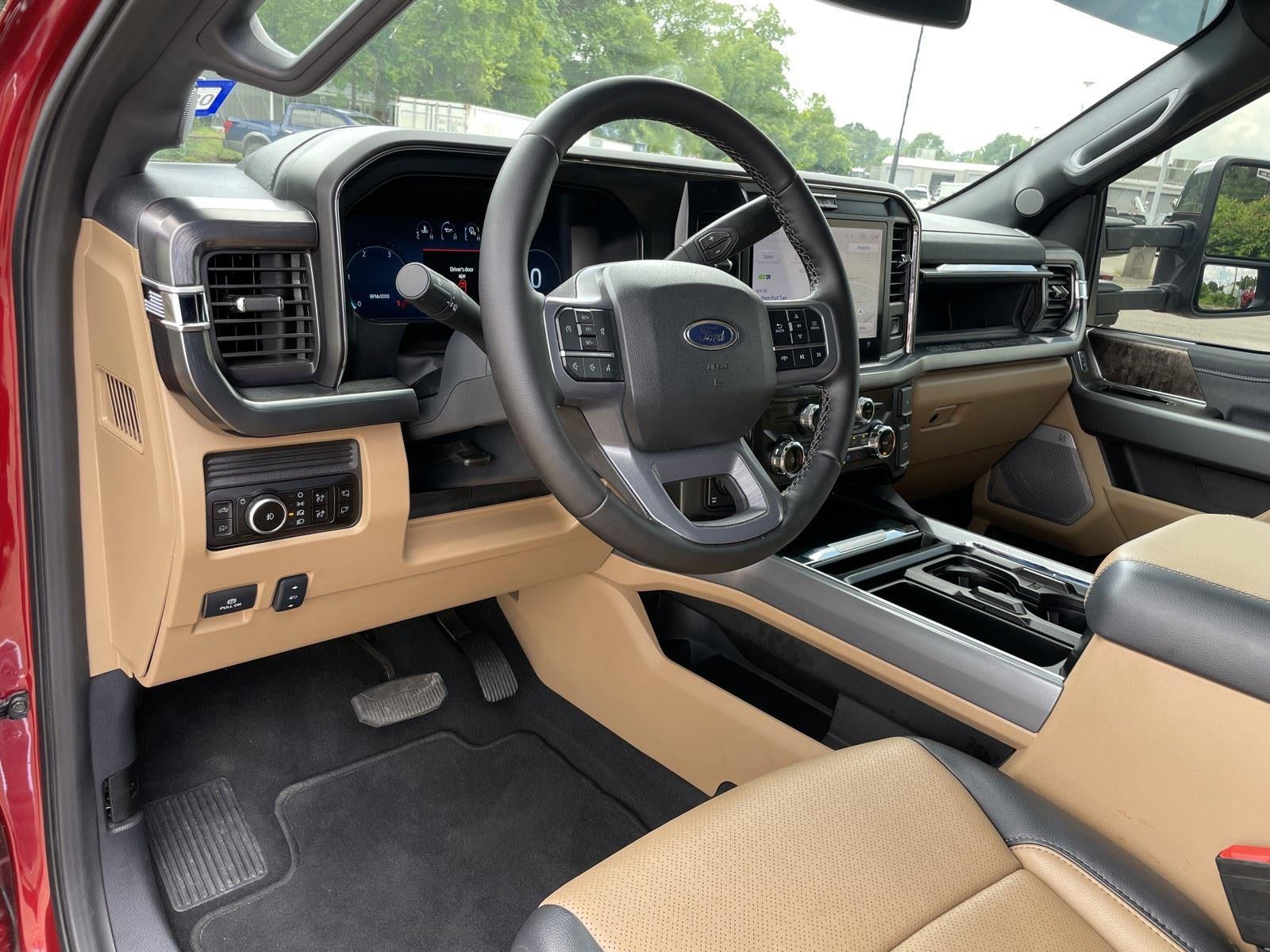 2025 Ford Super Duty F-250 SRW LARIAT