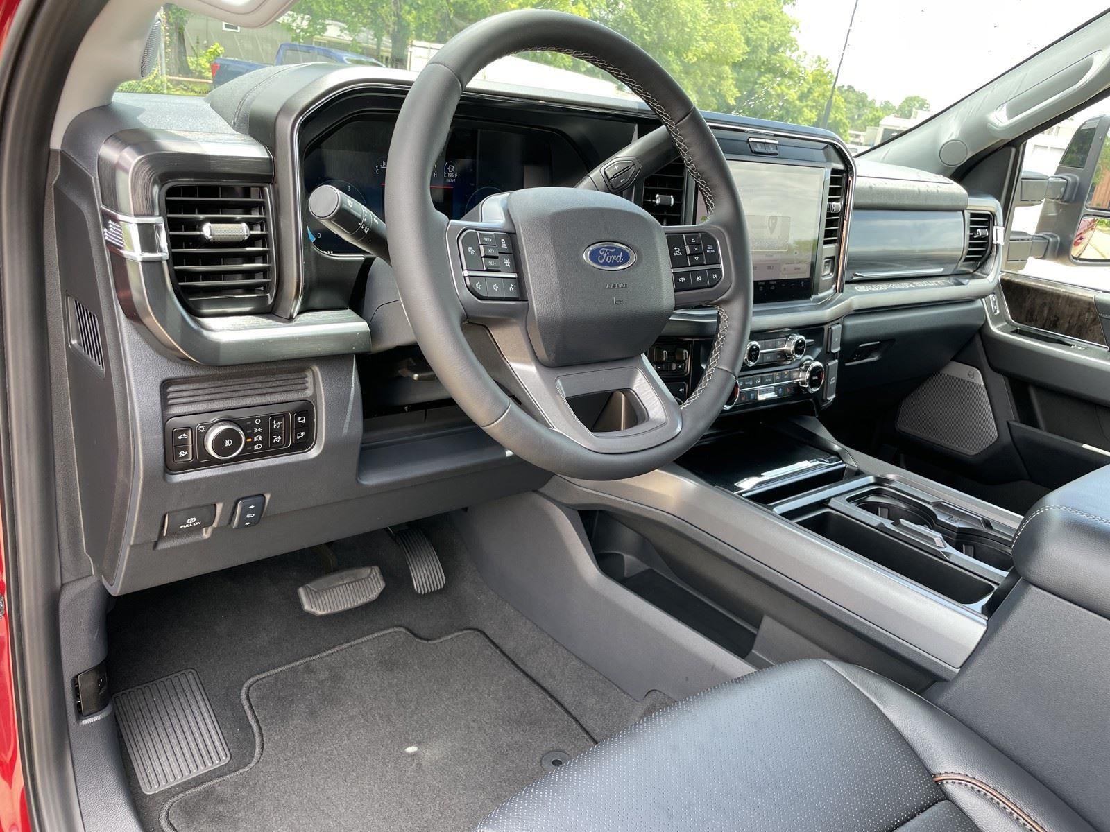 2026 Ford Super Duty F-250 SRW LARIAT