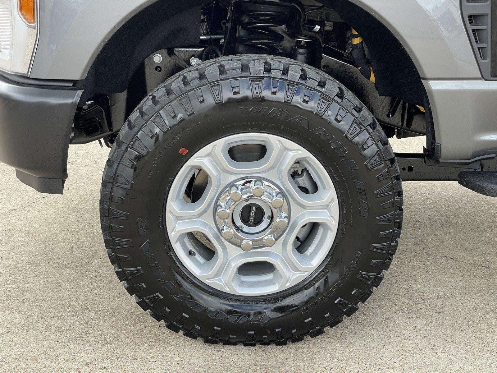 2027 Ford Super Duty F-350 SRW XL